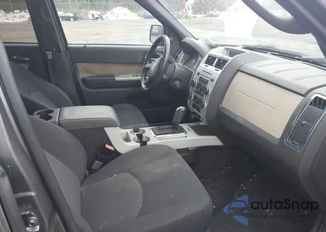 2009 Mercury Mariner V6 z USA, uszkodzony, nr VIN 4M2CU91G79KJ23579